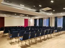 BIG ROOM.jpg