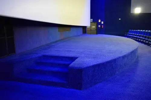 Escenario de sala grande