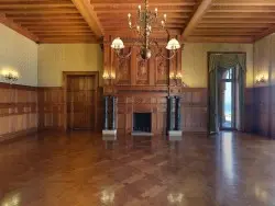 Salón de Madera.jpg